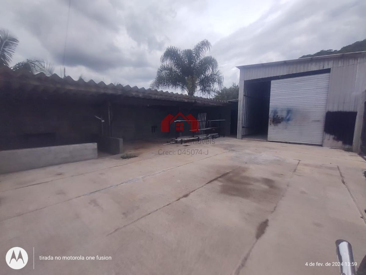 Chácara à venda com 8 quartos, 600m² - Foto 5