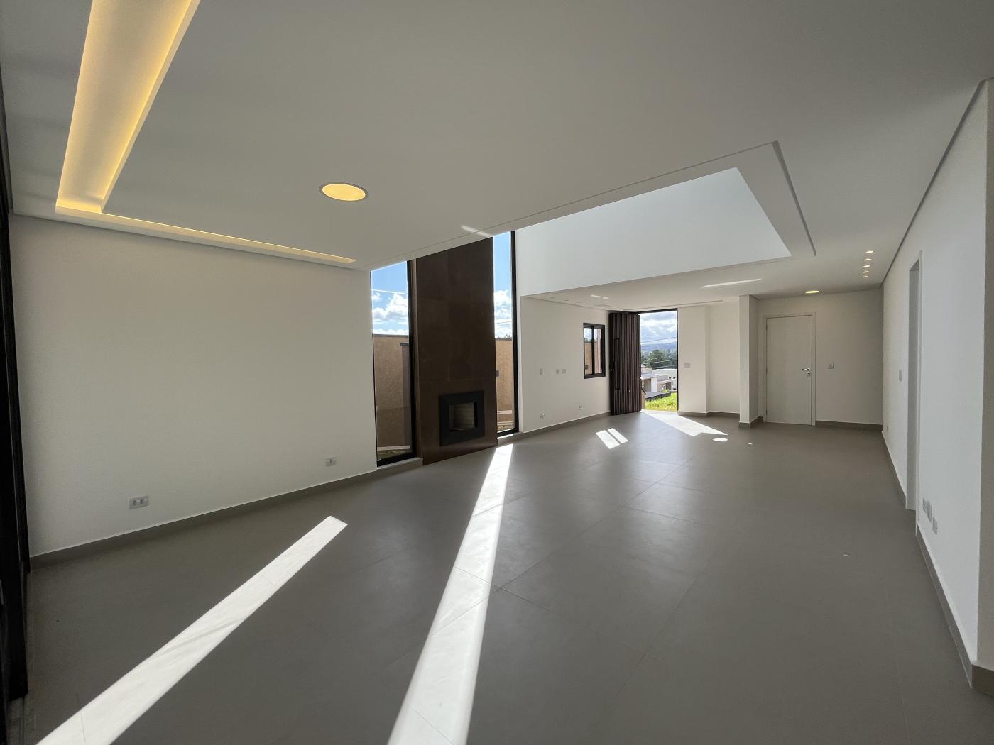 Casa à venda com 4 quartos, 258m² - Foto 9