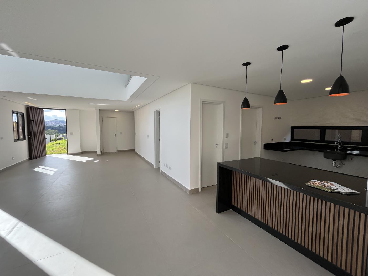 Casa à venda com 4 quartos, 258m² - Foto 5