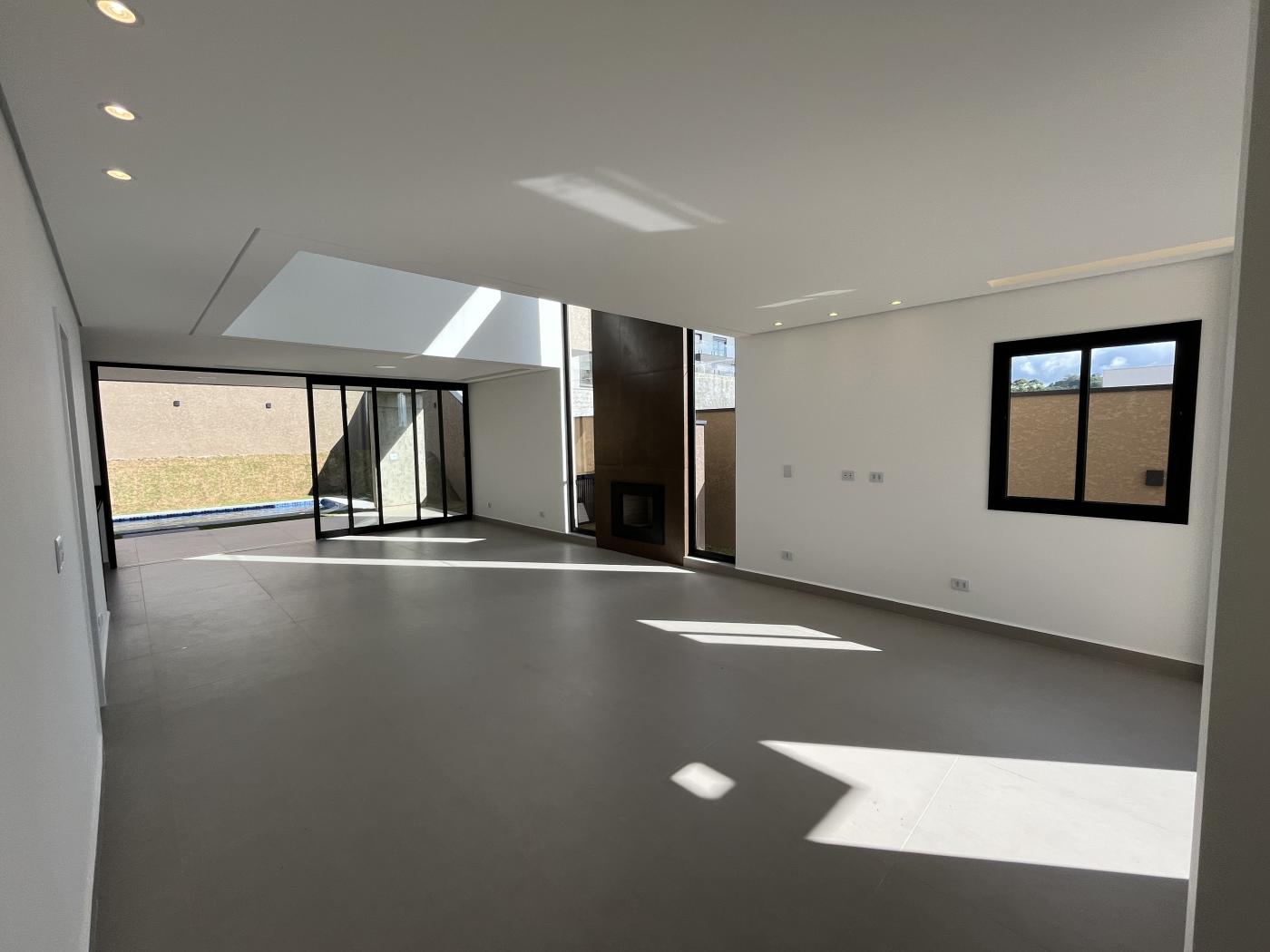 Casa à venda com 4 quartos, 258m² - Foto 8