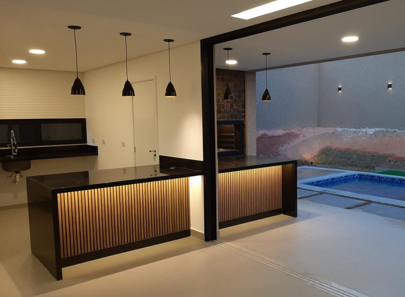 Casa à venda com 4 quartos, 258m² - Foto 4