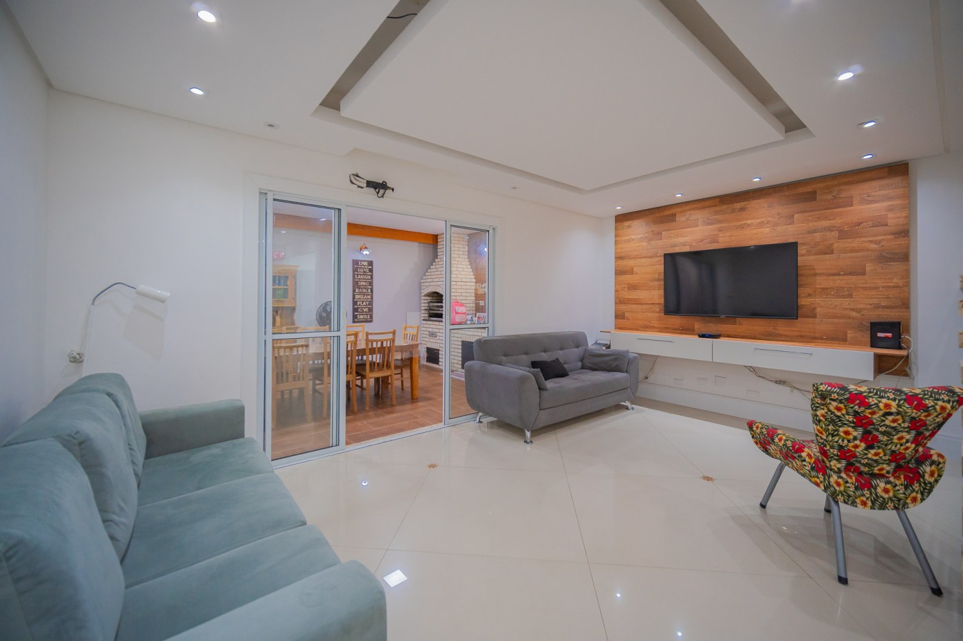 Casa de Condomínio à venda com 3 quartos, 125m² - Foto 3