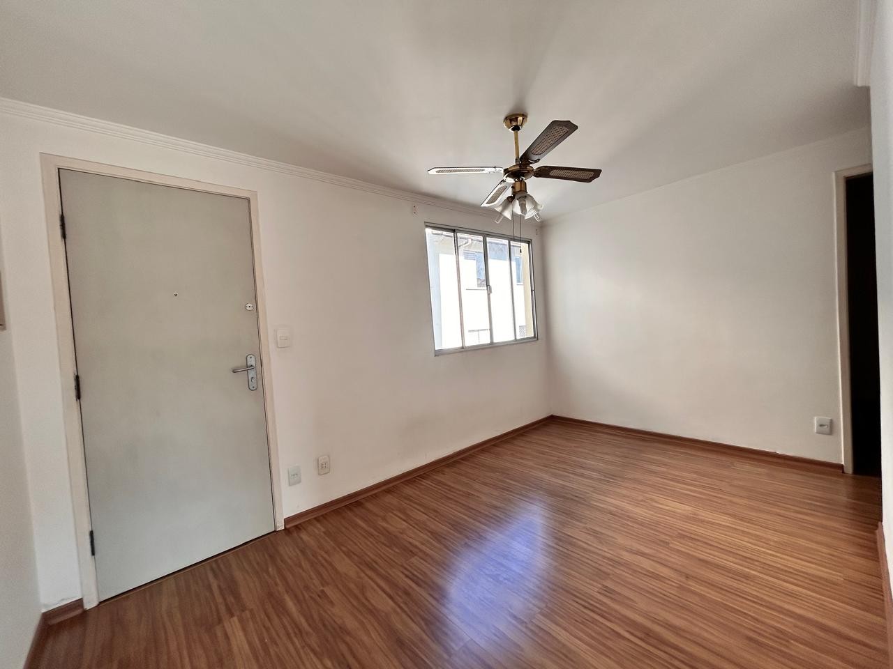 Apartamento à venda com 2 quartos, 45m² - Foto 2
